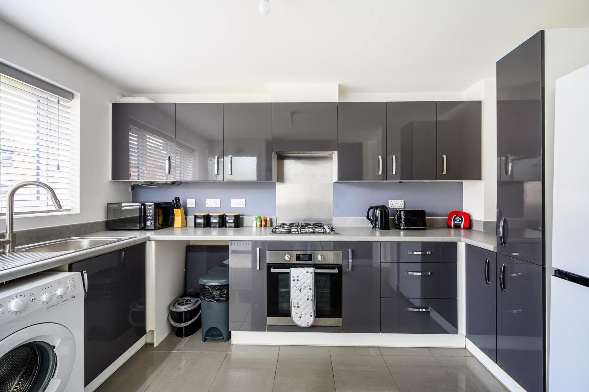 Sleeps 5, City Centre Close, Manchester, Free Fast Wi-Fi, Free Parking, 55-Inch Tv, Self-Check In - Contractors! Casa vacanze *
